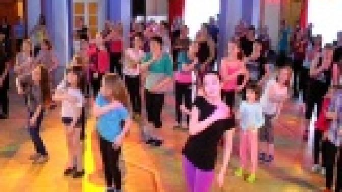 Настоящий латиноамериканский карнавал устроили накануне в Первоуральске.