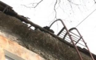 Худая крыша лишила сна и не дает покоя