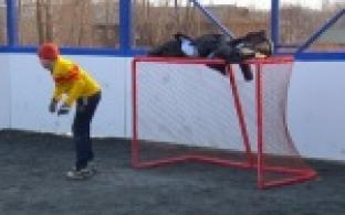 И в футбол, и в хоккей