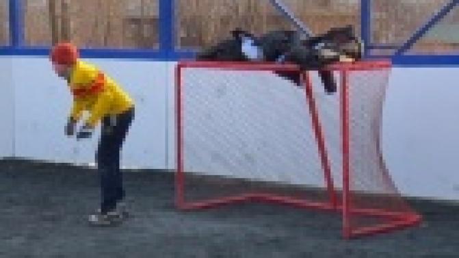 И в футбол, и в хоккей