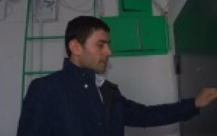 В надежде застать дома должников