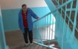 И стар и млад - все пешком