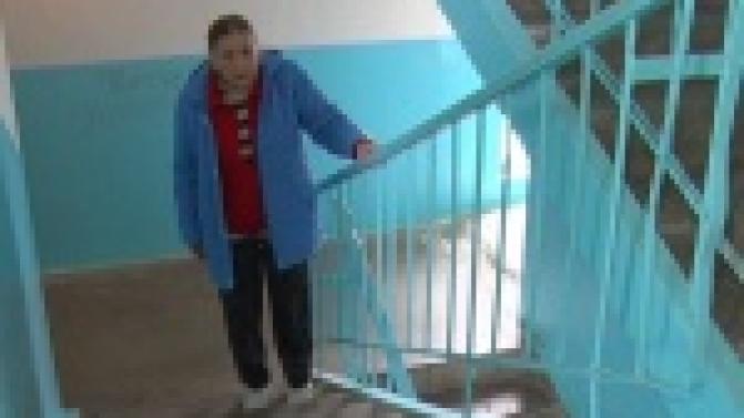 И стар и млад - все пешком