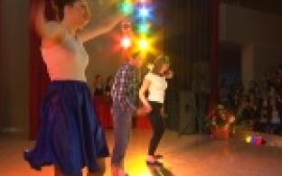 За звание лучших танцоров города боролись студенты и школьники