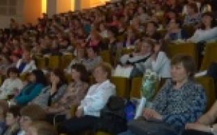 Поздравления с весенним праздником принимали новотрубницы