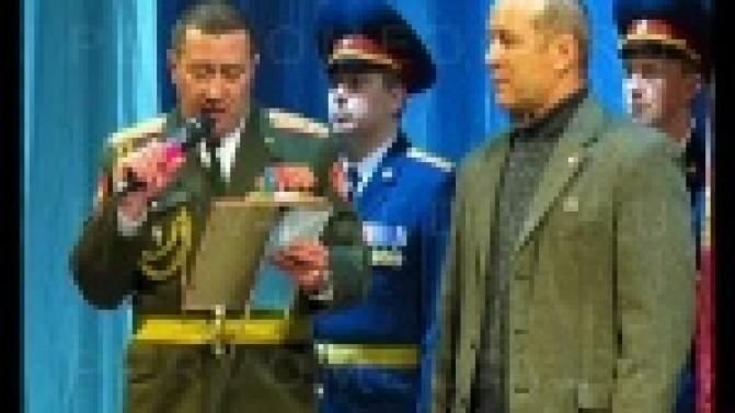 Во Дворце культуры Новотрубного завода накануне чествовали настоящих мужчин