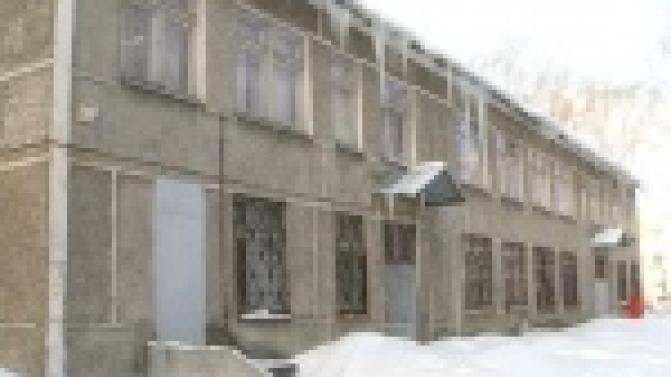 Уже не первую неделю жители Хромпика гадают, что будет с местной детской поликлиникой