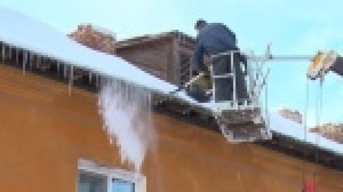 Чиновнки совместно с прокуратурой вышли на проверку дворовых территорий