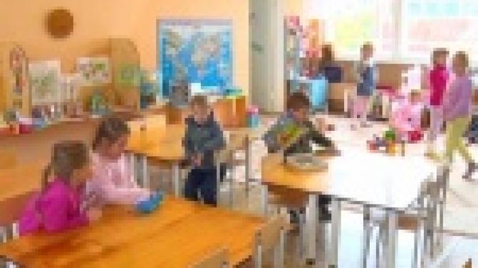 Продолжается работа по формированию списков в детские сады