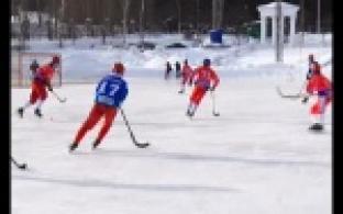 Матчи по хоккею с мячом в рамках третьей зимней Спартакиады молодежи России стартовали сегодня в Первоуральске