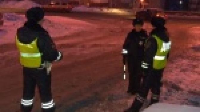 Инспекторы ГИБДД проверили, как местные автомобилисты перевозят детей