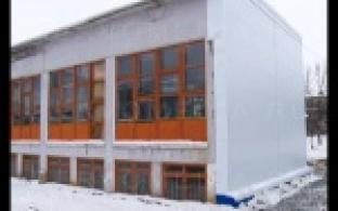 В каком состоянии здание 15-й школы, это на Динасе, - сегодня лично проверил глава первоуральской Администрации.