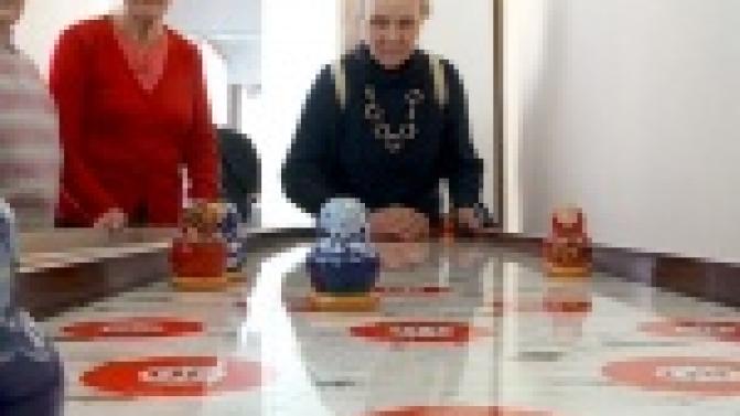 Региональный министр соц. политики побывал в первоуральском центре " Осень"