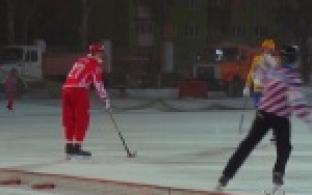 Чемпионат России по хоккею с мячом продолжается