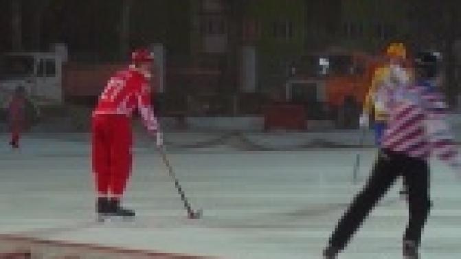 Чемпионат России по хоккею с мячом продолжается