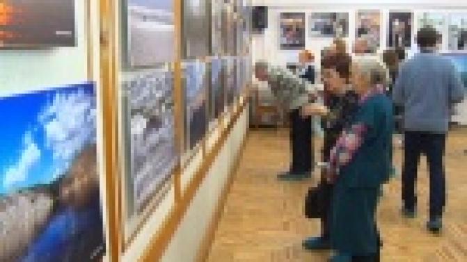 Сразу две выставки открылись в музее ПНТЗ