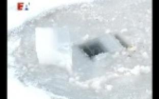 В окрестностях Первоуральска начали готовить лёд для главного областного новогоднего городка в Екатеринбурге.