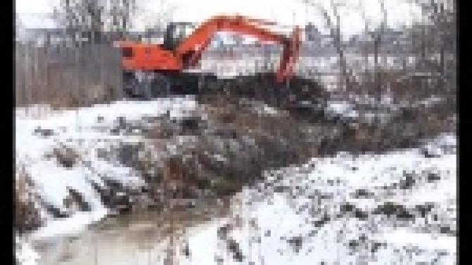 Ради спасения домов в посёлке Доломитовый коммунальщики готовы изменить русло реки...