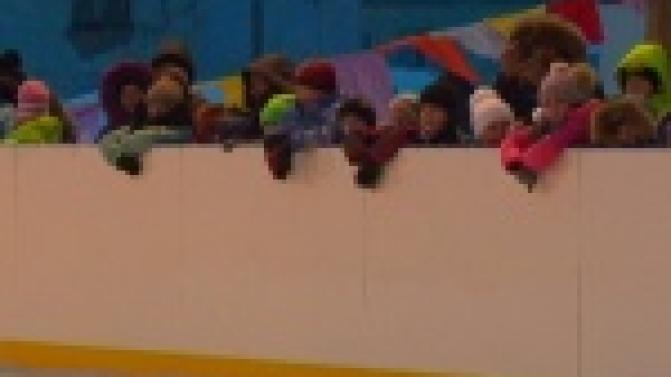 В Новоуткинске состоялось открытие современного корта