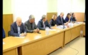 Открытые выборы самых достойных кандидатов - по такой демократичной модели в "Единой России" намерены провести отбор претендентов в партийные списки.