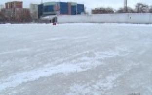 В городе заработал прокат коньков