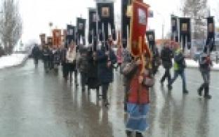 Крестный ход собрал более тысячи первоуральцев