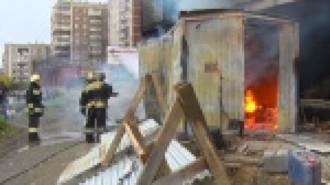 На одной из строек вспыхнул пожар