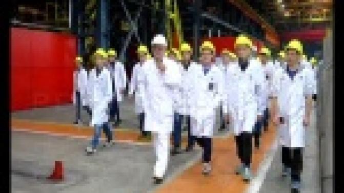 Будущие белые металлурги с первых дней учёбы посещают собственные рабочие места