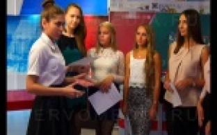 Претендентки на титул "Краса России -2015" - в новом амплуа.