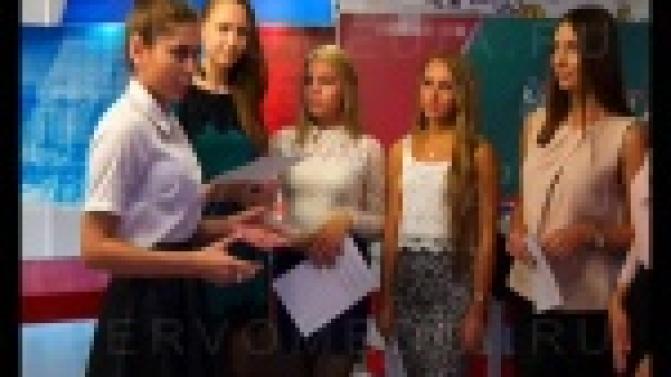 Претендентки на титул "Краса России -2015" - в новом амплуа.