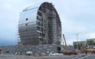В городе активно возводится здание инновационного объекта