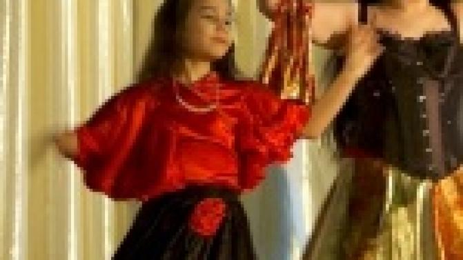 Яркие платья, звонкие голоса и вольная душа