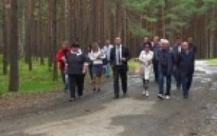 Комиссия во главе с Алексеем Дроновым побывала в городском парке