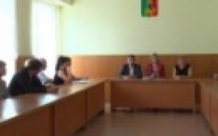 Обеспечат перевод детей в детские сады и школы, помогут с переездом