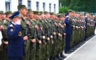 Воинская часть поселка Горный щит принимает новобранцев