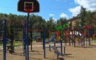 По плану - благоустройство дворовых территорий