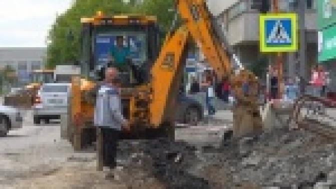 На проспекте Космонавтов начался ремонт дороги