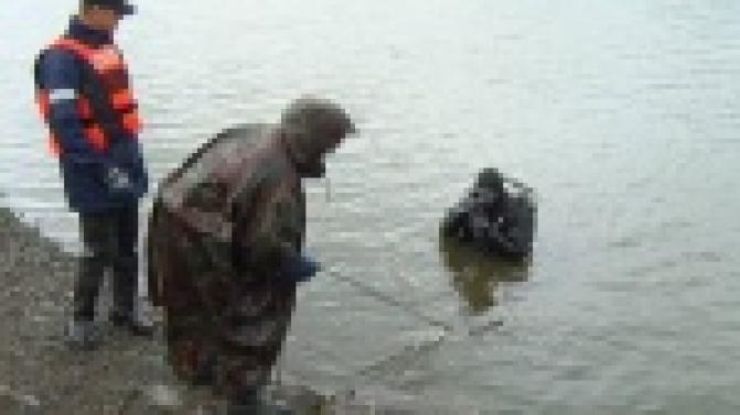 Береговая охрана избавит пруд от мусора