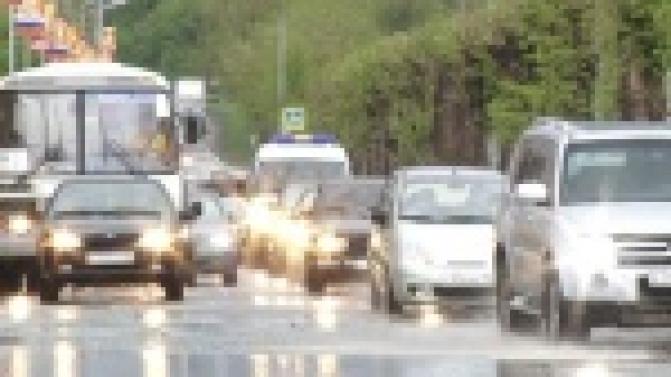 Пришла пора убирать купальники и доставать резиновые сапоги