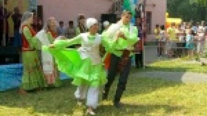 Первоуральцы отпраздновали Сабантуй на Хромпике