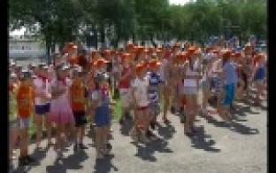 В Первоуральске сегодня состоялось торжественное открытие второй смены городских лагерей.