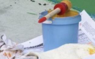 Работники водоканала осваивают искусство граффити