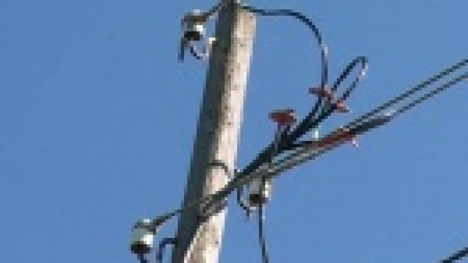 В Италии есть падающая Пизанская башня, а в поселке Билимбай падающая электроопора