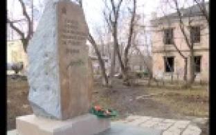 К майским праздникам приводят в порядок монументы и обелиски.