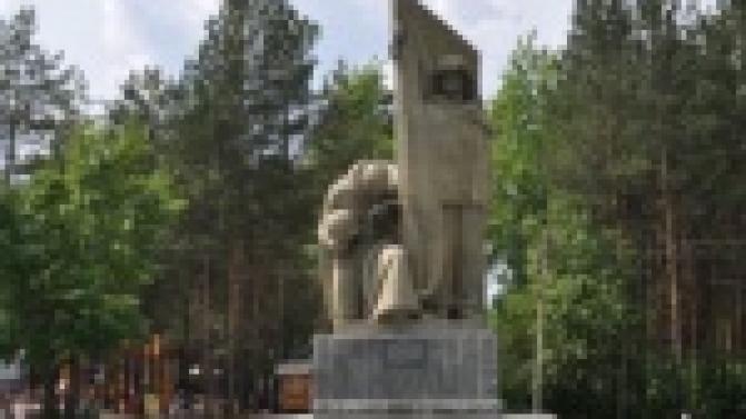 В администрации города решили реставрировать памятники Первоуральска.