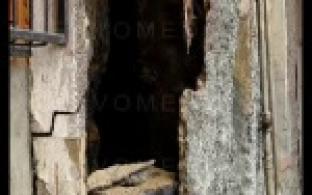 В посёлке Магнитка в одном из самых, так называемых, неблагополучных домов обрушилась часть стены