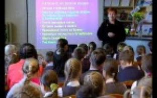 В центральной библиотеке для детей и юношества прошла тематическая встреча, на которой школьники окунулись в мир кино и книги.