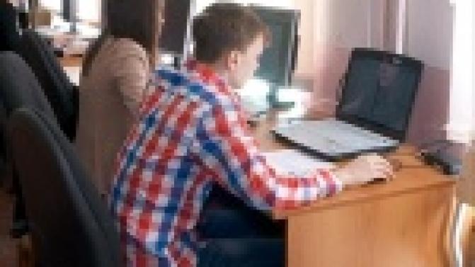 Фестиваль информационных технологий WoExPo стартовал в первоуральских школах.