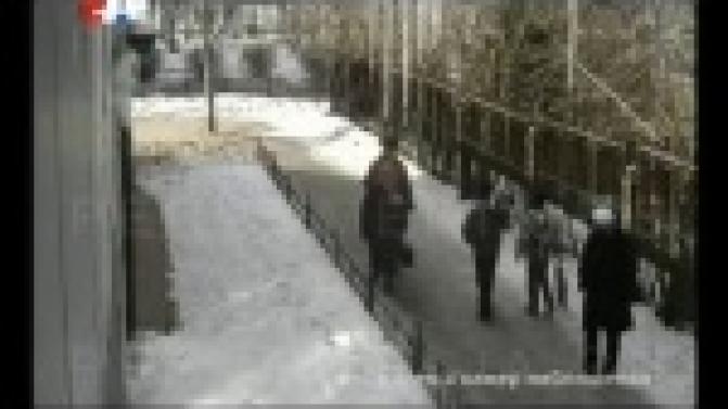 Разыскать мошенниц помогут камеры видеонаблюдения.