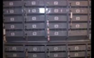 Новые почтовые ящики появились в одном из домов по улице Емлина